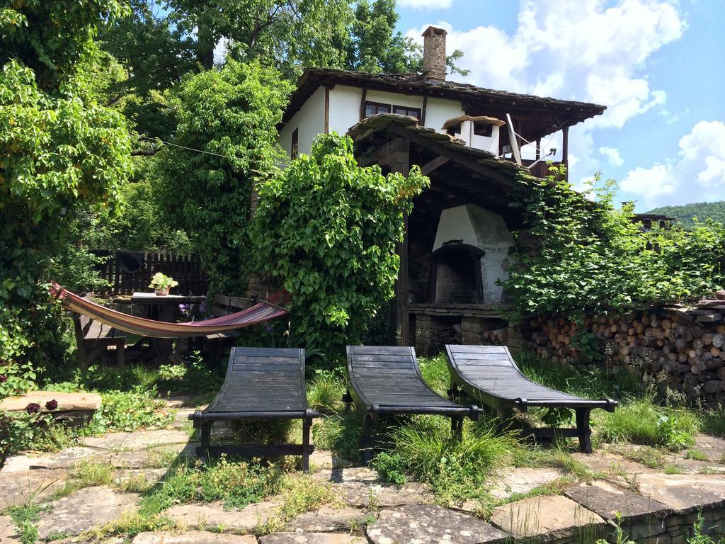 Stefanina Guesthouse Bozhentsi Exteriör bild