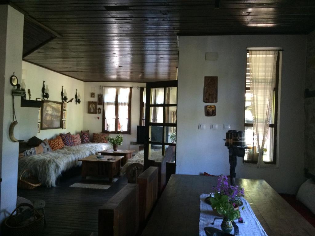Stefanina Guesthouse Bozhentsi Exteriör bild