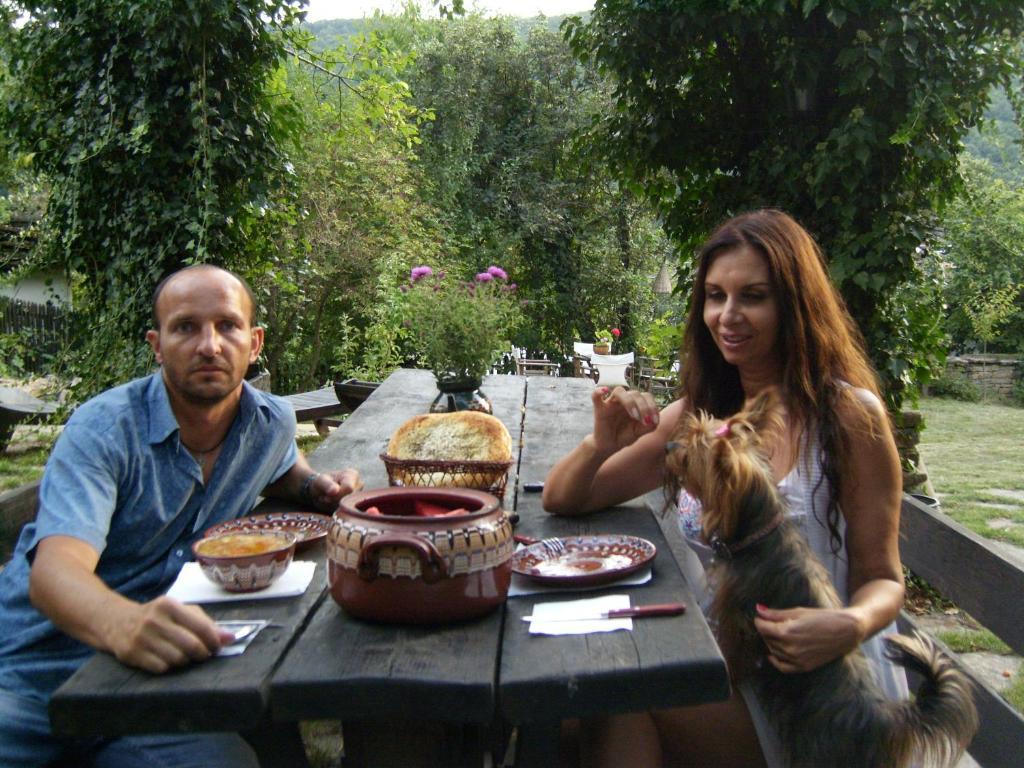 Stefanina Guesthouse Bozhentsi Exteriör bild